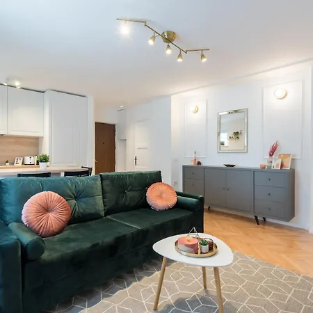 Charming Little Paris * בוקרשט