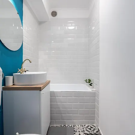 Charming Little Paris בוקרשט