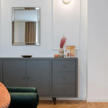 Charming Little Paris Cismigiu Park Apartament Bucureşti