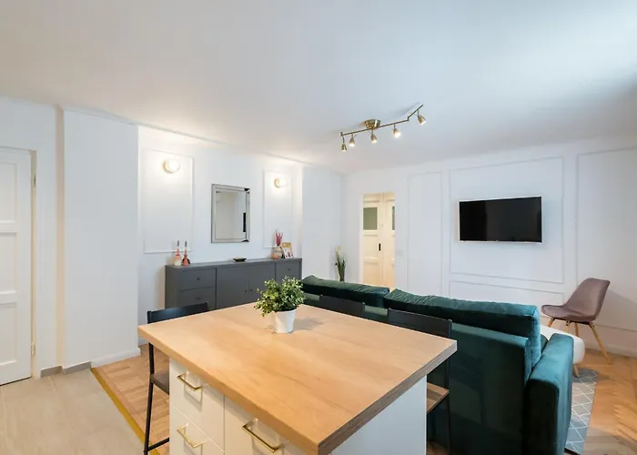 Charming Little Paris *