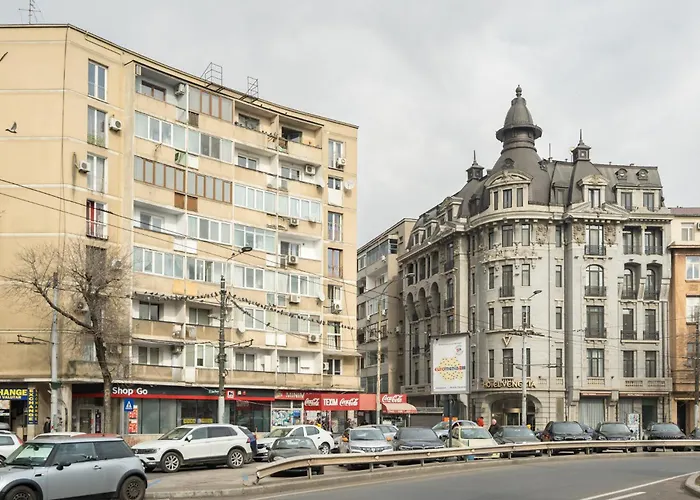 Charming Little Paris Бухарест