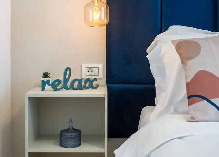 Апартаменти Charming Little Paris Бухарест