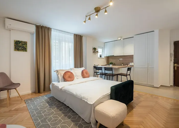 Charming Little Paris