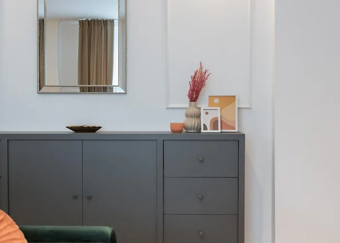 Charming Little Paris Apartment Bukarest